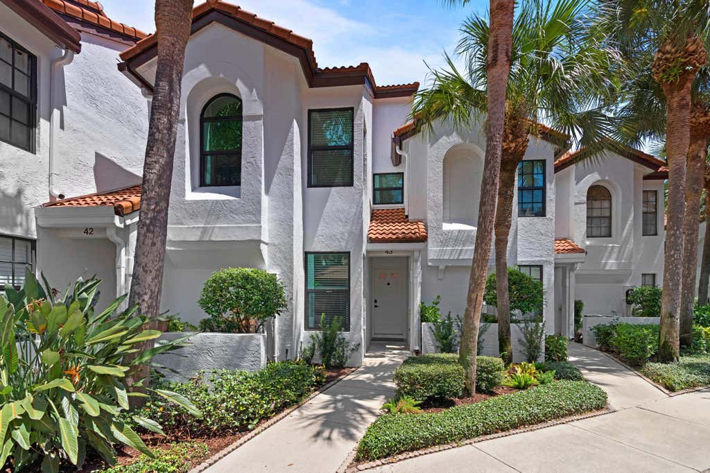 Photo of 2339 Treasure Isle Drive #43, Palm Beach Gardens, FL 33410 (MLS # B26052565)