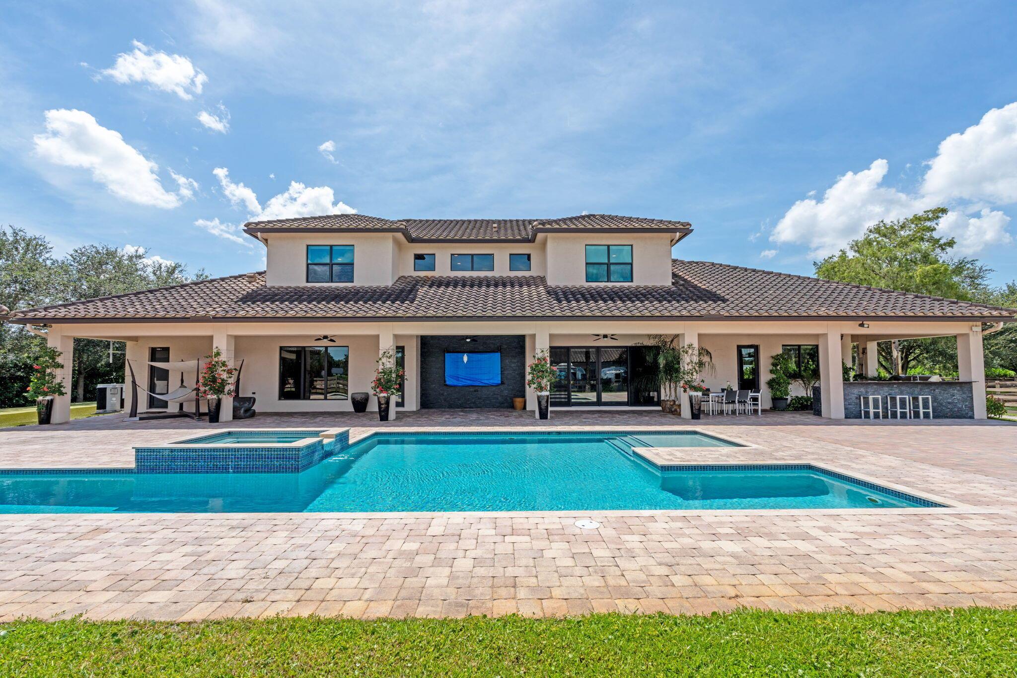 PADDOCK PARK NO 2 OF WELL - Residential