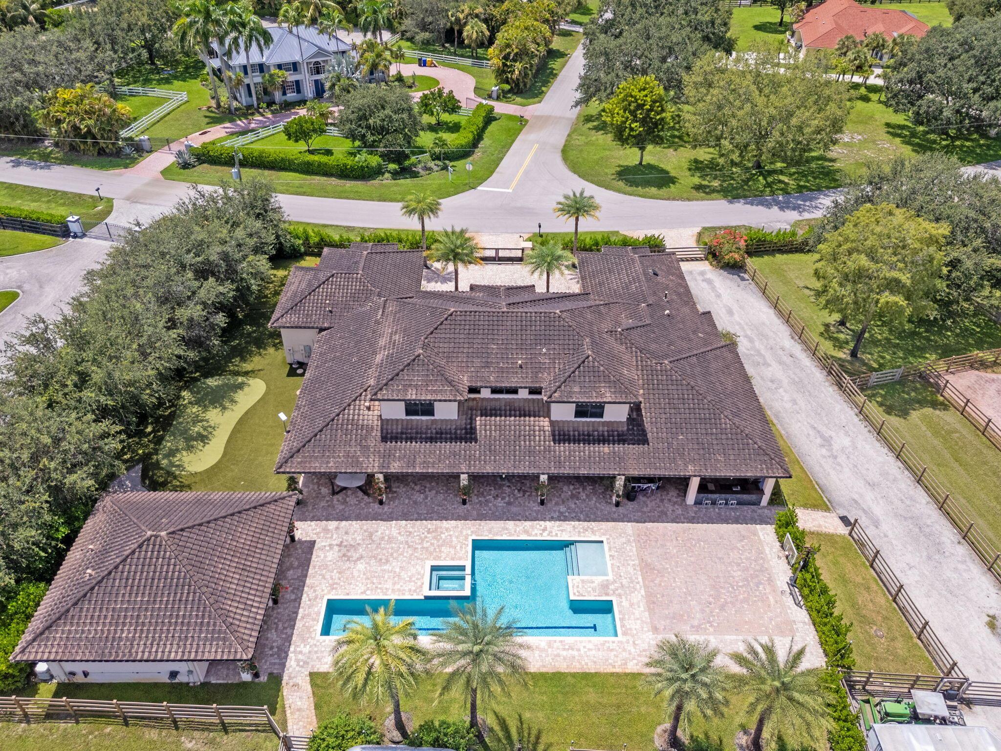 PADDOCK PARK NO 2 OF WELL - Residential