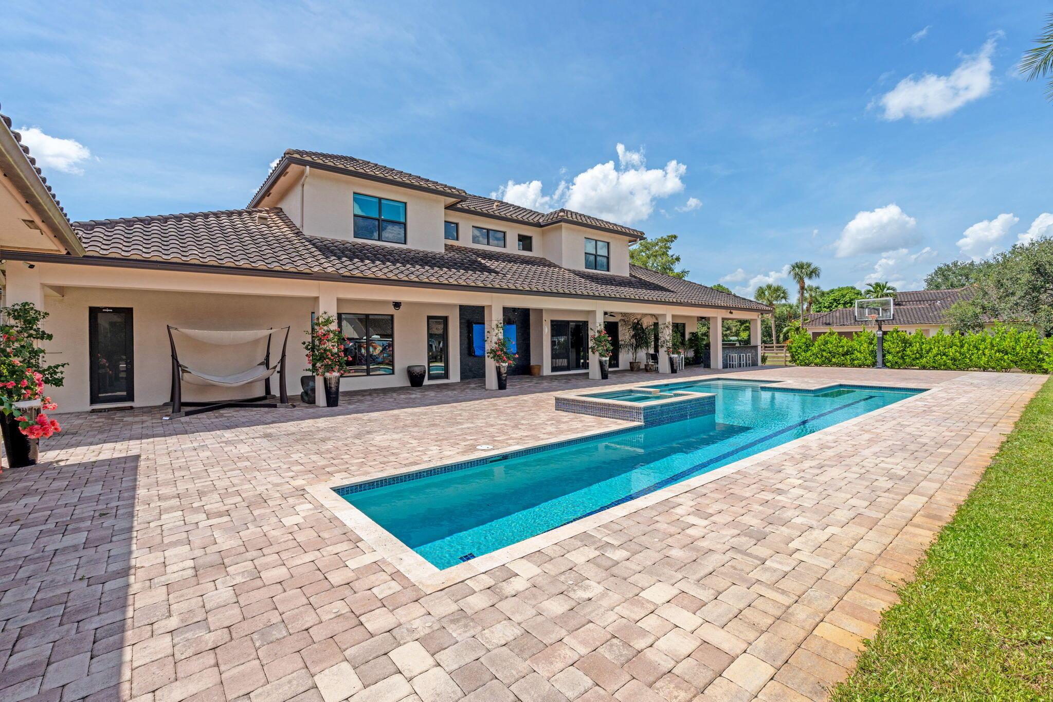 PADDOCK PARK NO 2 OF WELL - Residential