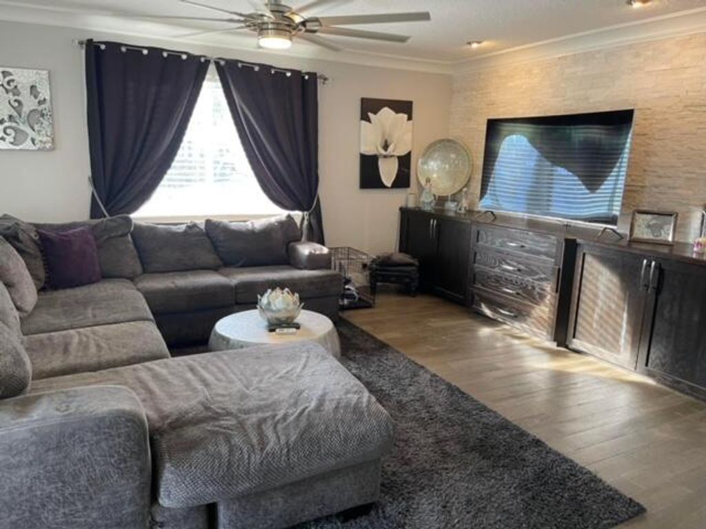 Photo of 981 NW 8th Avenue, Boynton Beach, FL 33426 (MLS # R10962332)