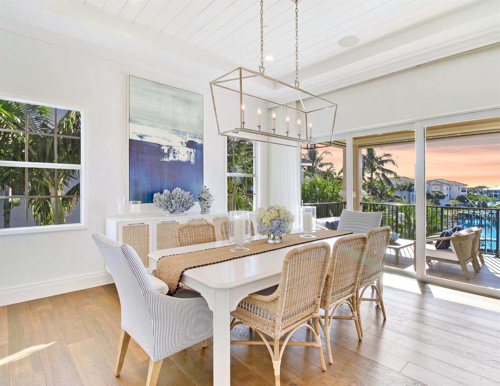 CARRIAGE HOMES AT FRENCHM - Residential