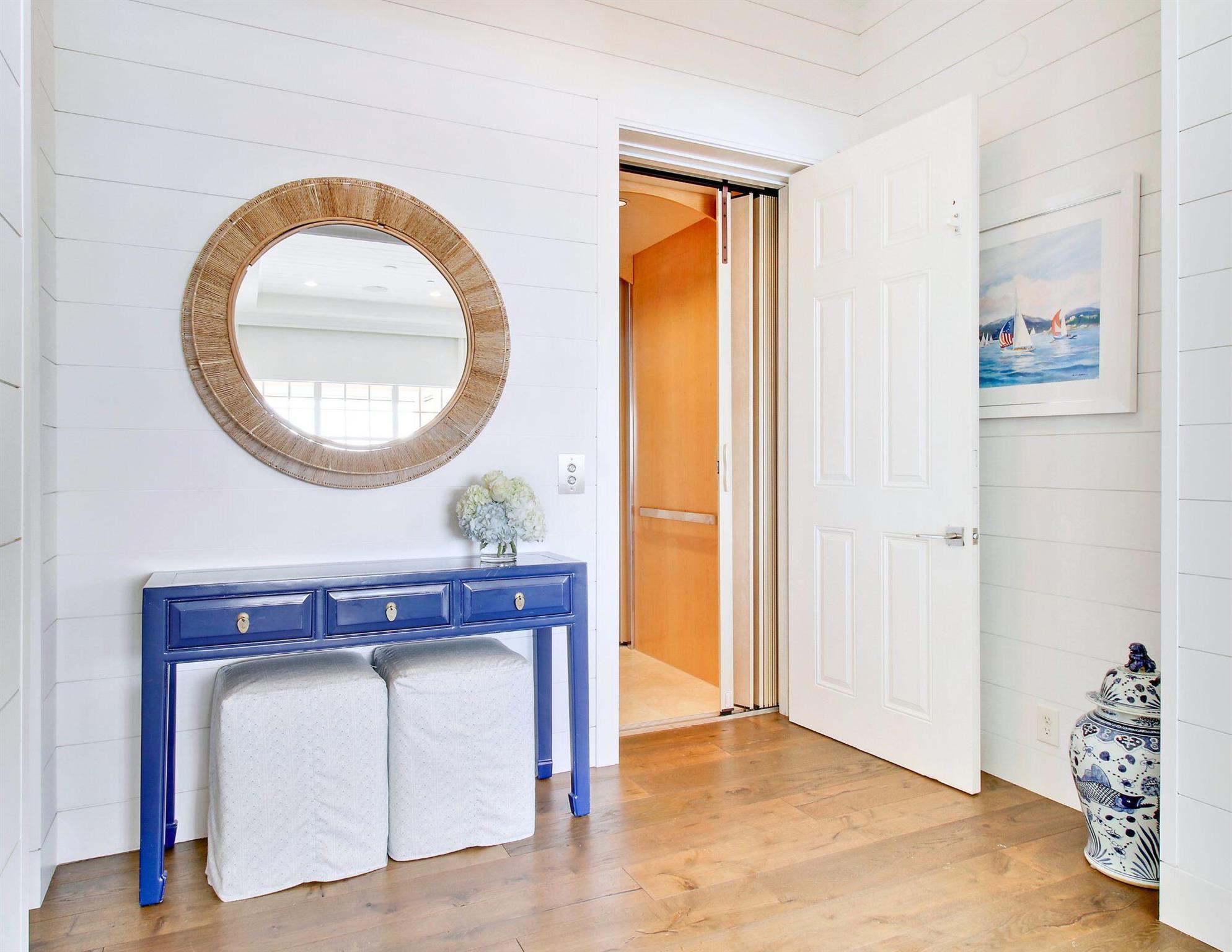 CARRIAGE HOMES AT FRENCHM - Residential