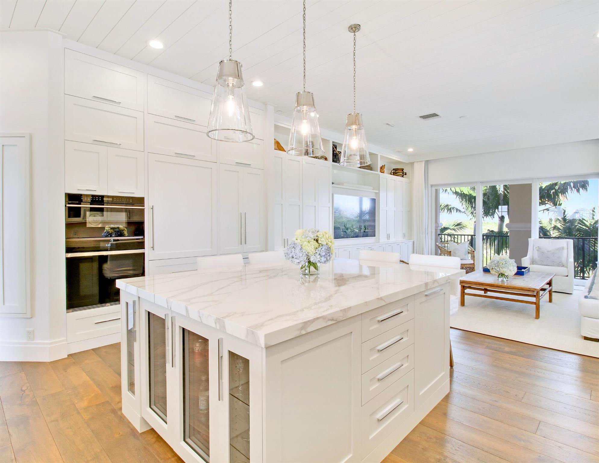 CARRIAGE HOMES AT FRENCHM - Residential