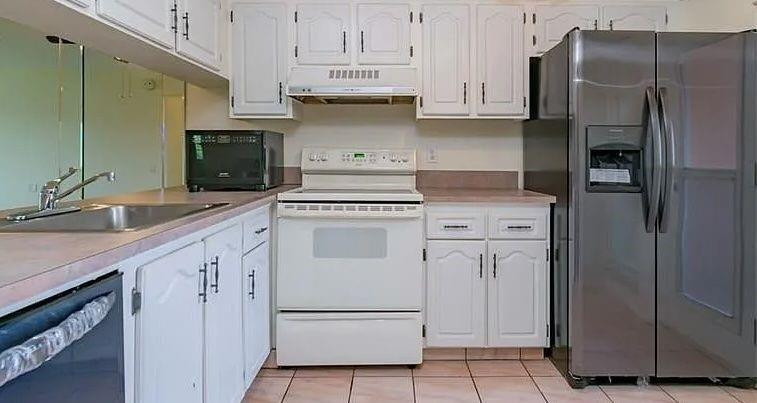 WYNMOOR VILLAGE - Residential Lease