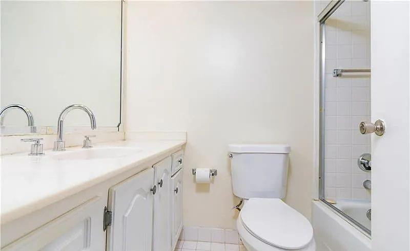 WYNMOOR VILLAGE - Residential Lease