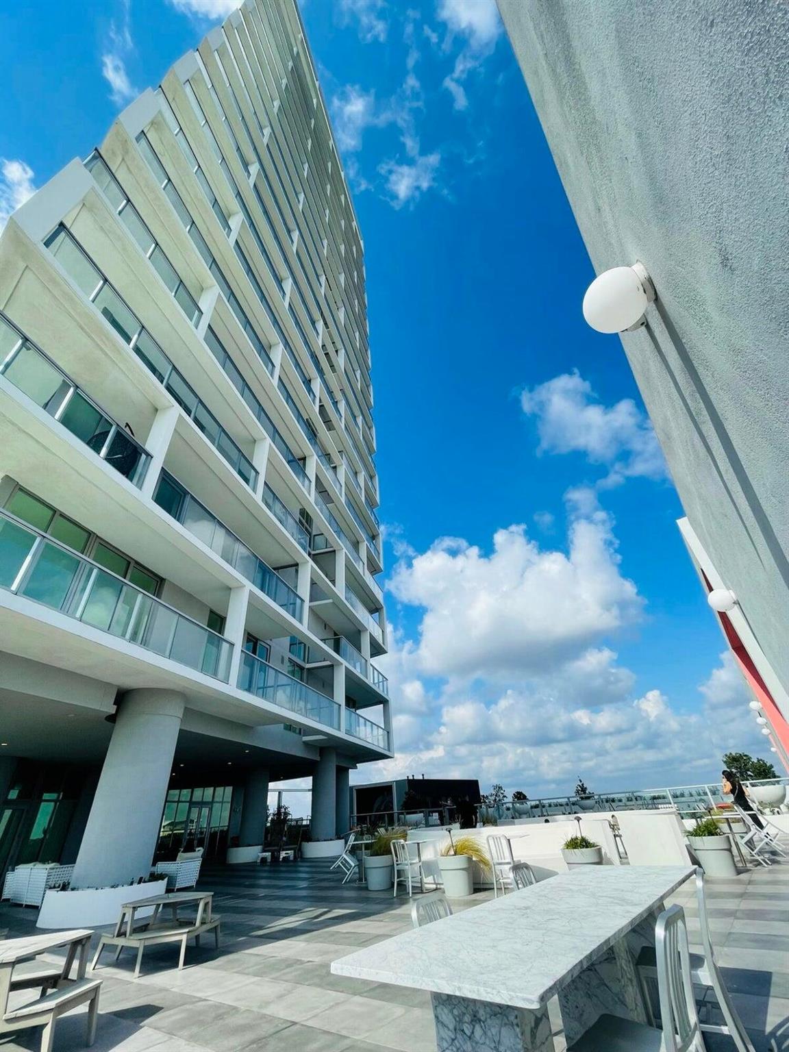 METROPICA NORTH TOWER ONE - Residential