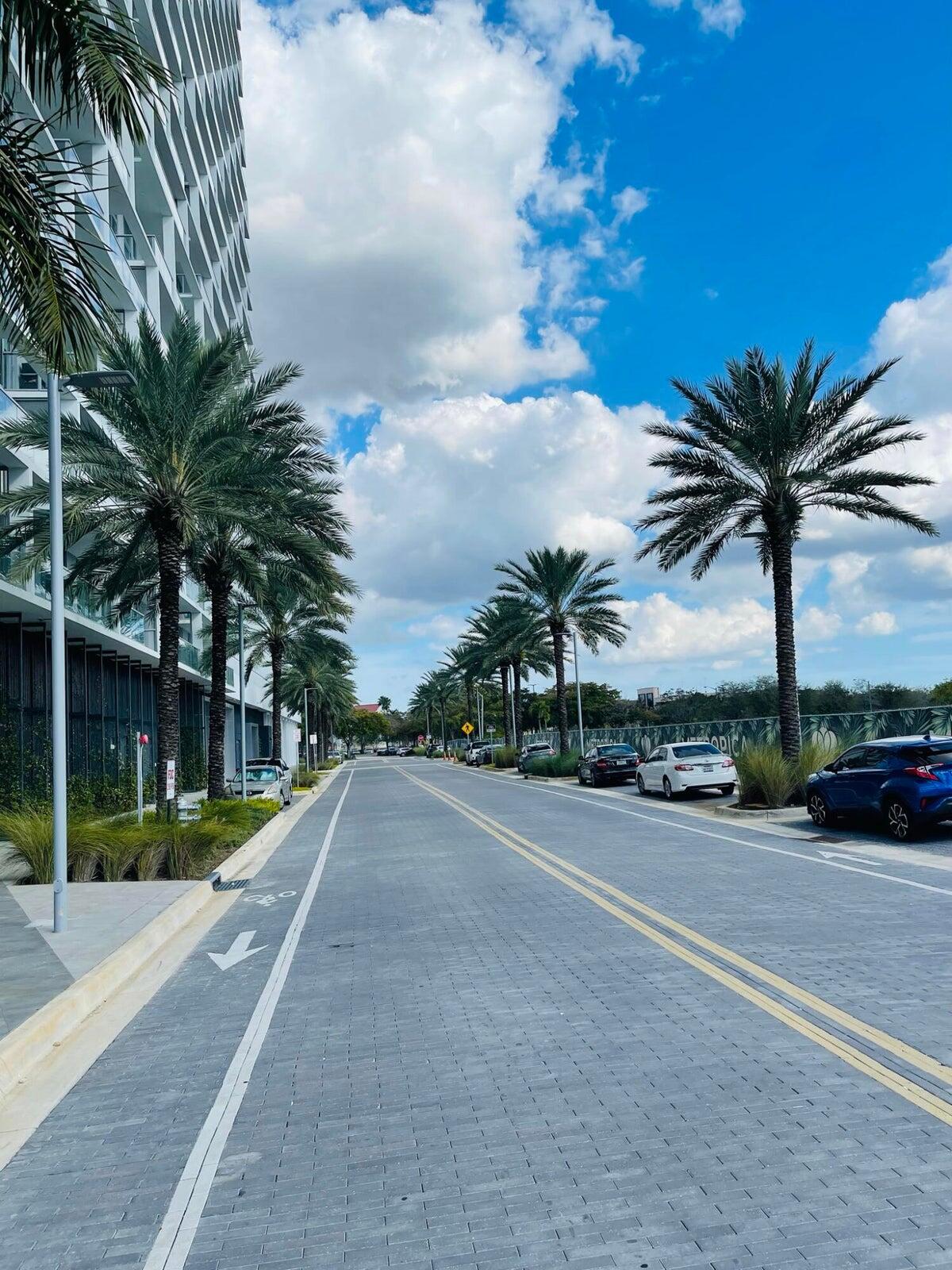 METROPICA NORTH TOWER ONE - Residential