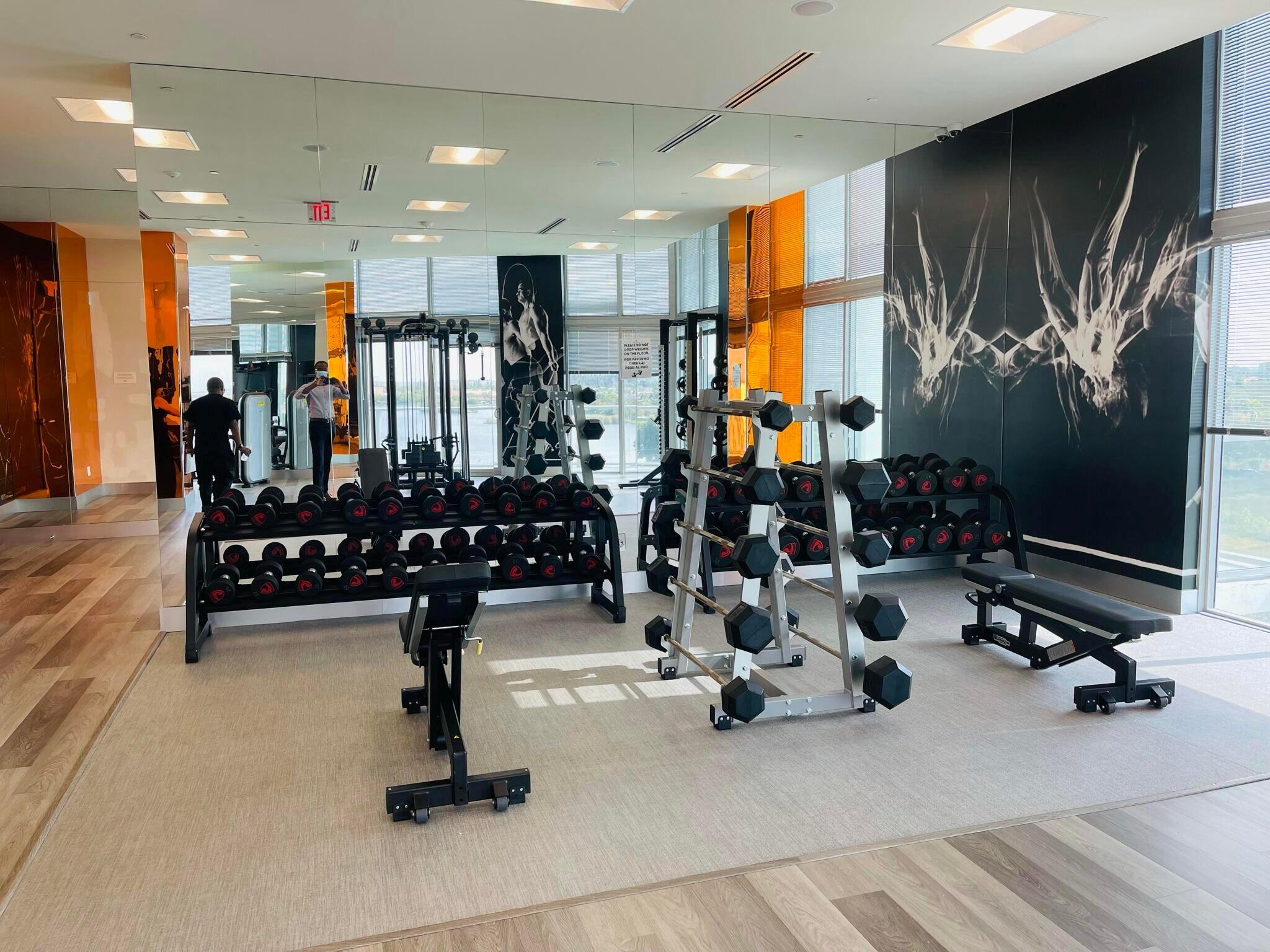 METROPICA NORTH TOWER ONE - Residential