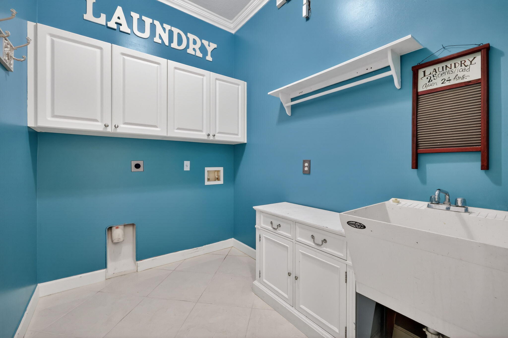 SECOND REPLAT OF PINE ESTATES - Residential