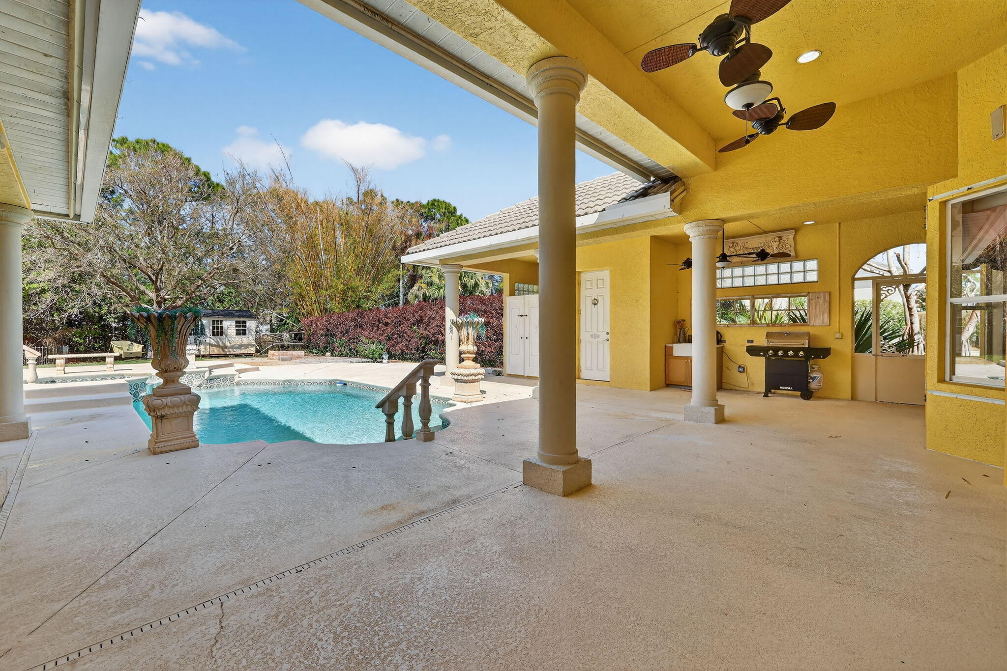 SECOND REPLAT OF PINE ESTATES - Residential