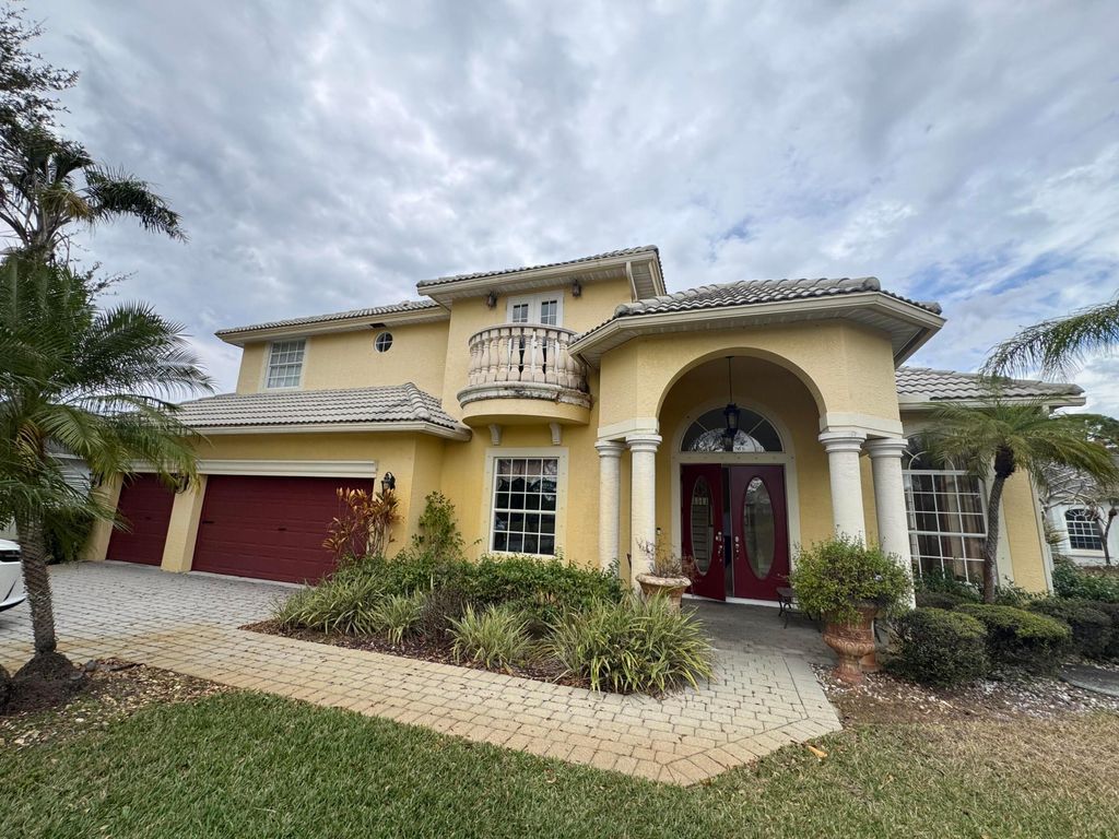 Photo of 461 SE Pine Road, Port Saint Lucie, FL 34984 (MLS # R11167538)