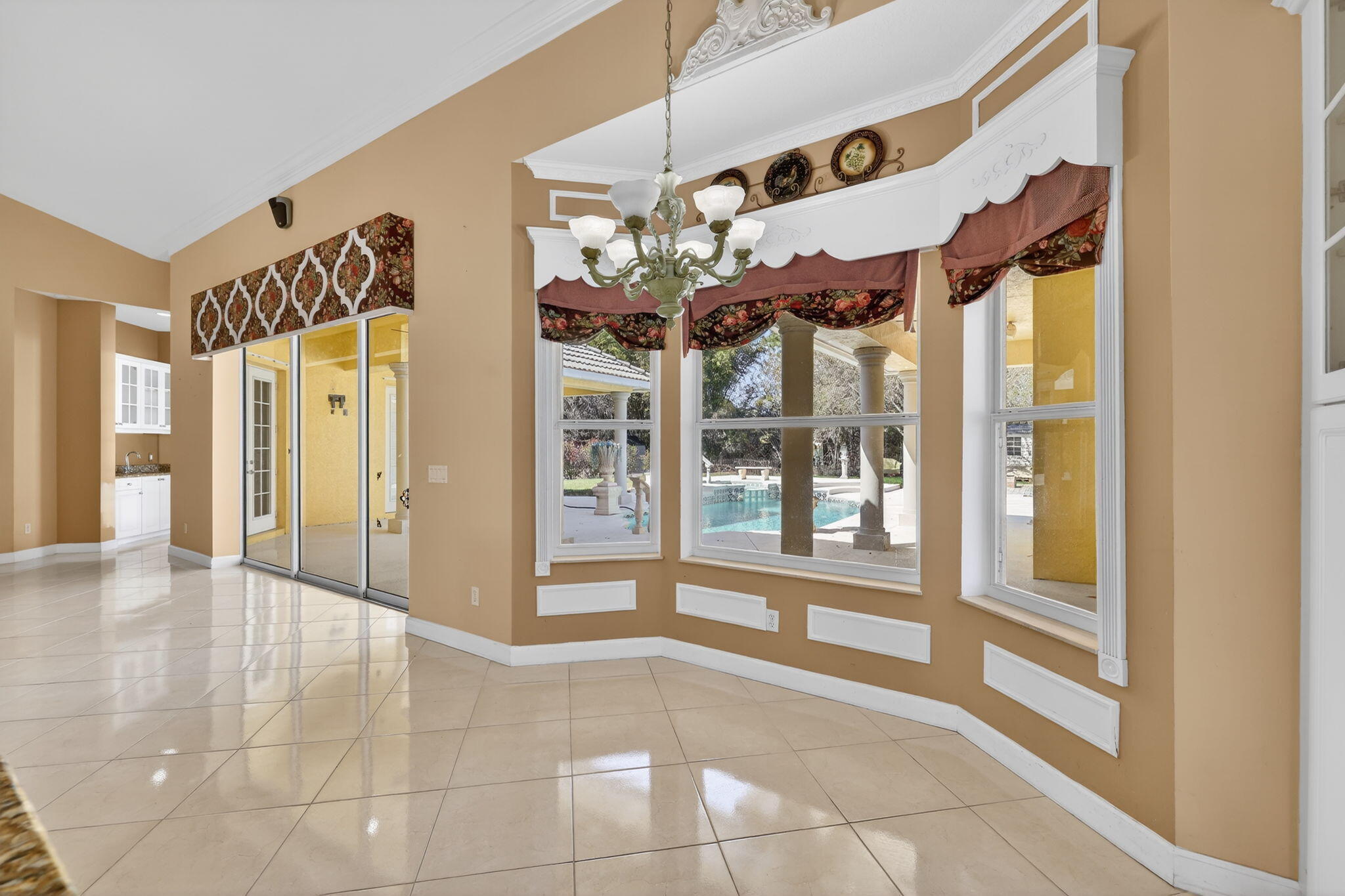 SECOND REPLAT OF PINE ESTATES - Residential