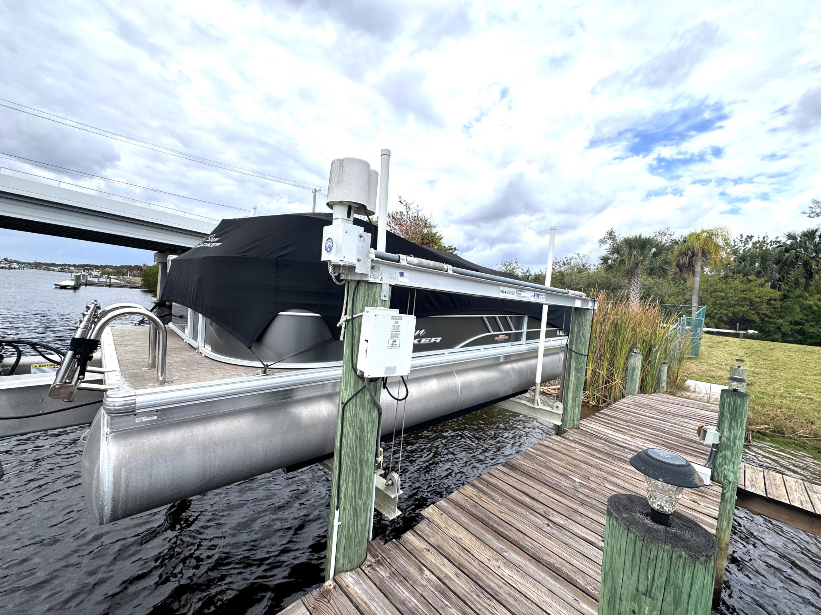 SECOND REPLAT OF PINE ESTATES - Residential