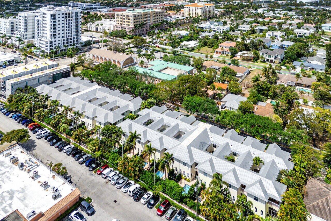 244 E Boca Raton Road