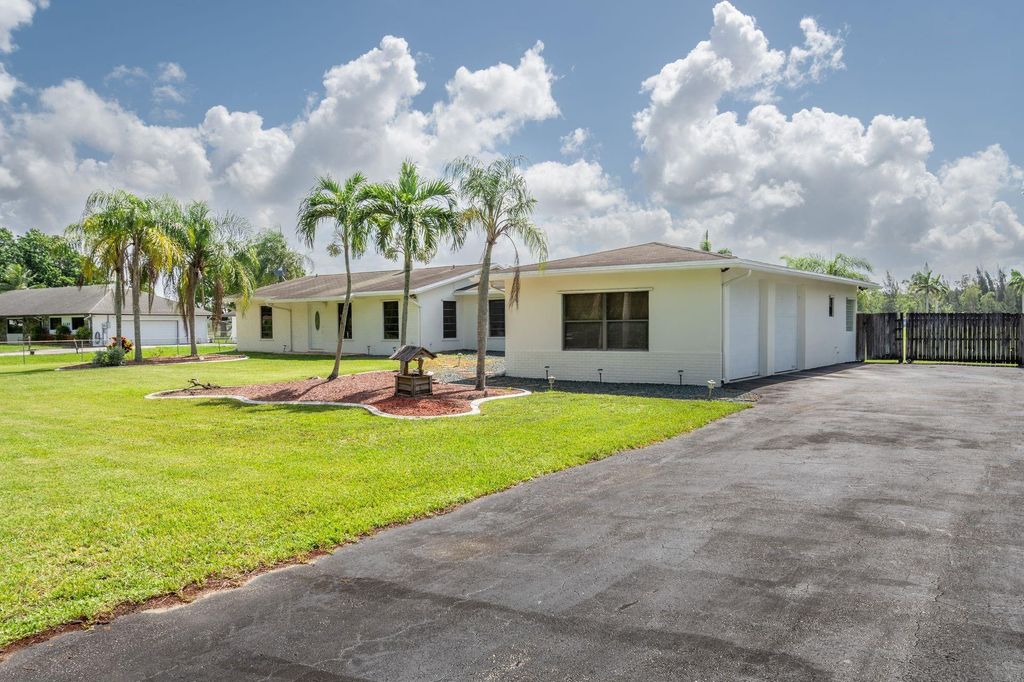 Photo of 5200 SW 186th Avenue, Southwest Ranches, FL 33332 (MLS # F10509001)