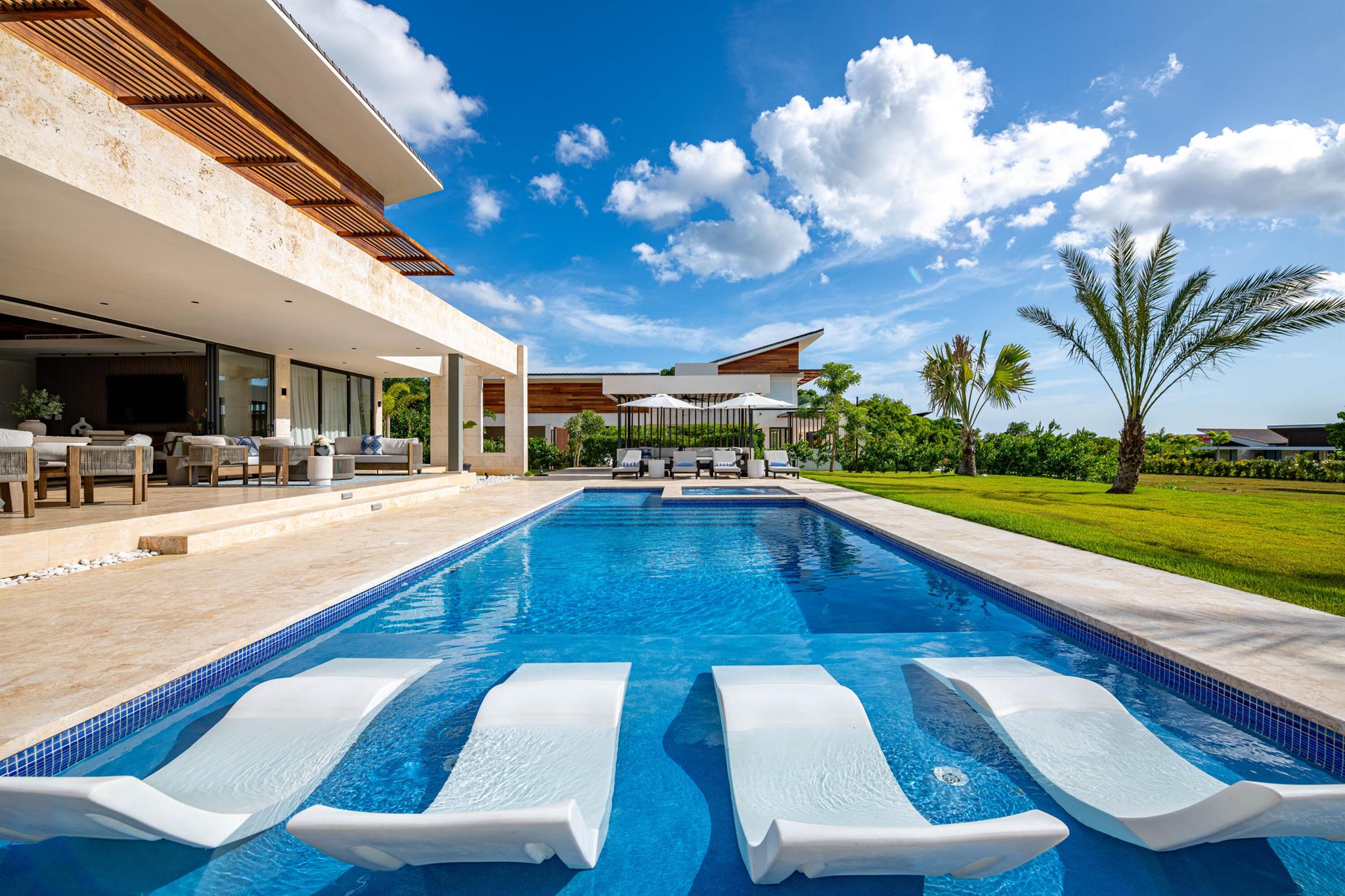 Los Flamboyanes, Casa de - Residential