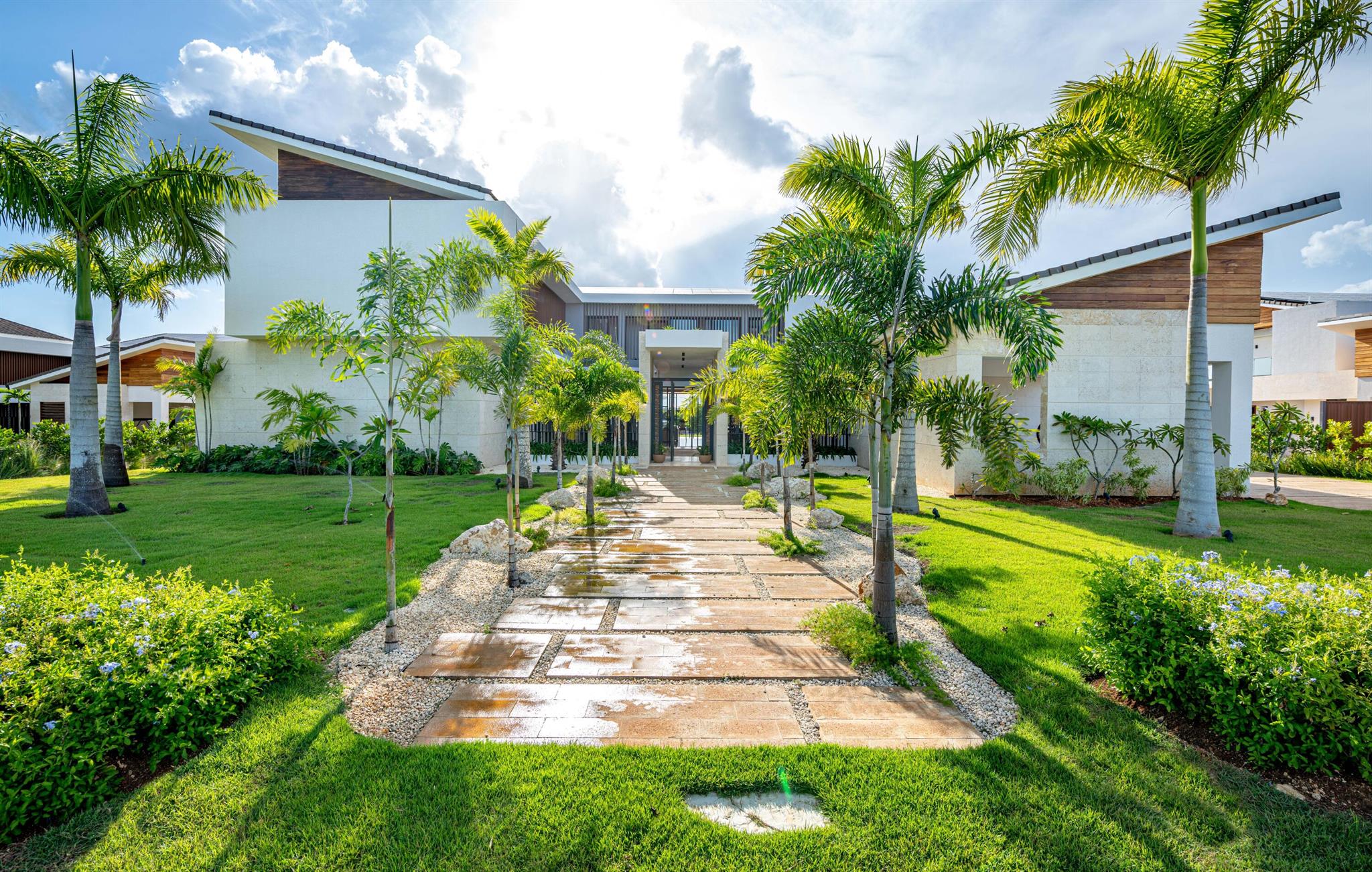 Los Flamboyanes, Casa de - Residential