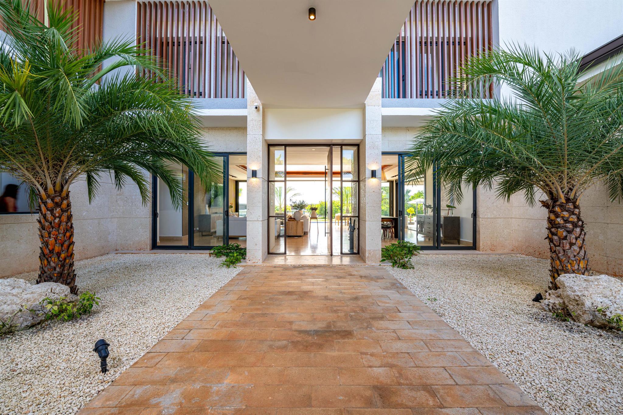 Los Flamboyanes, Casa de - Residential