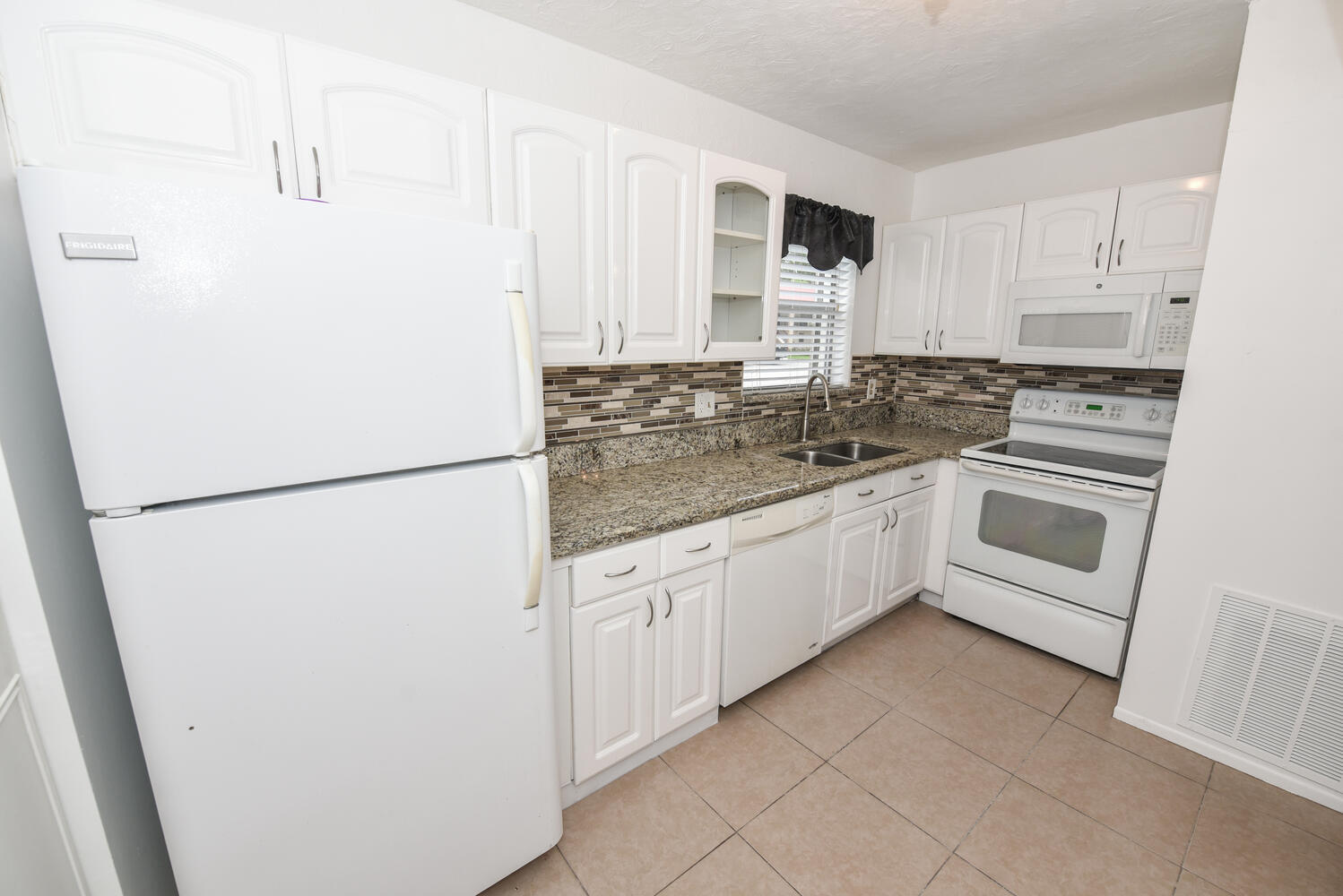 GOLDEN LAKES VILLAGE CONDO 1 THRU 13-A - Residential