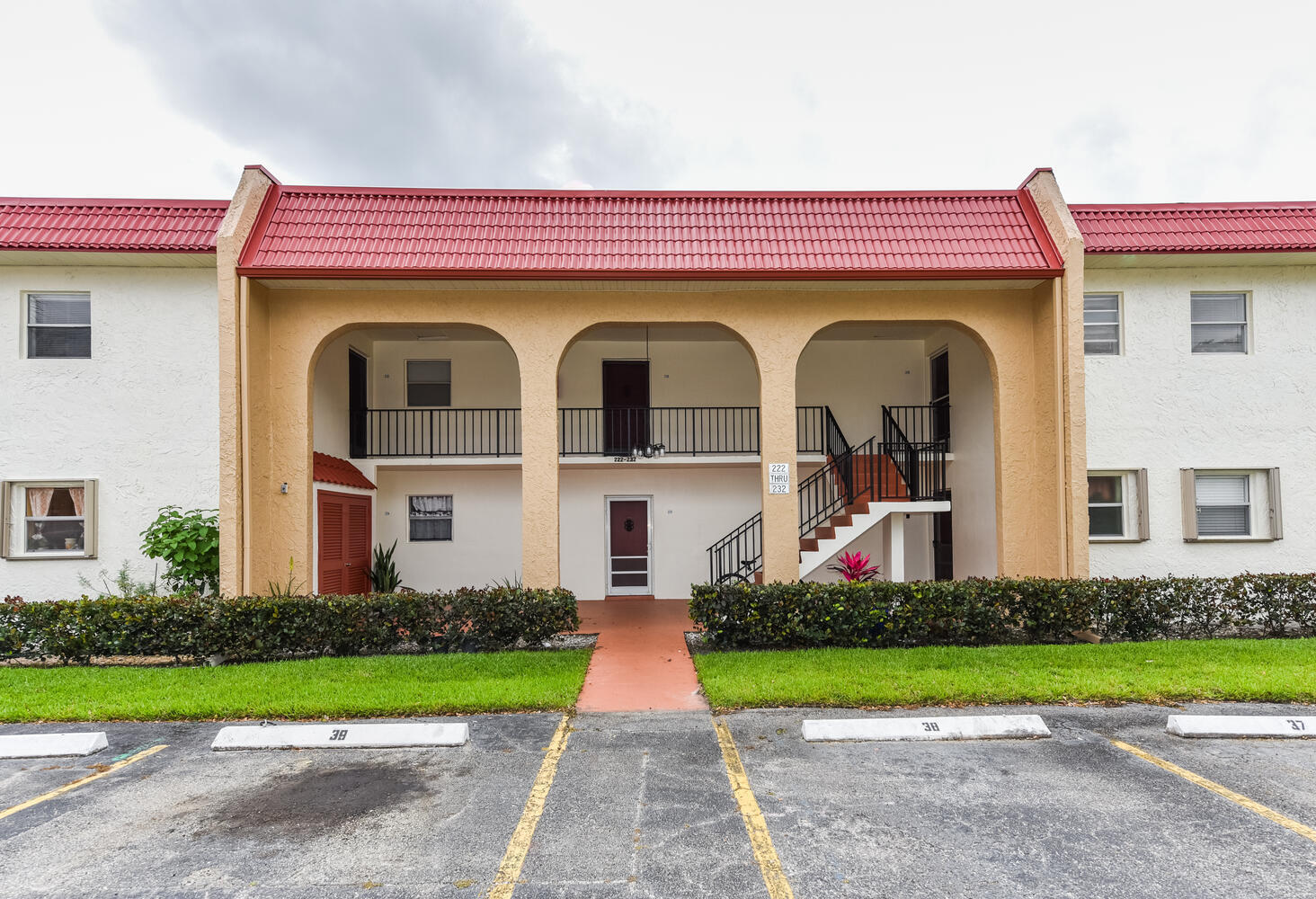 GOLDEN LAKES VILLAGE CONDO 1 THRU 13-A - Residential