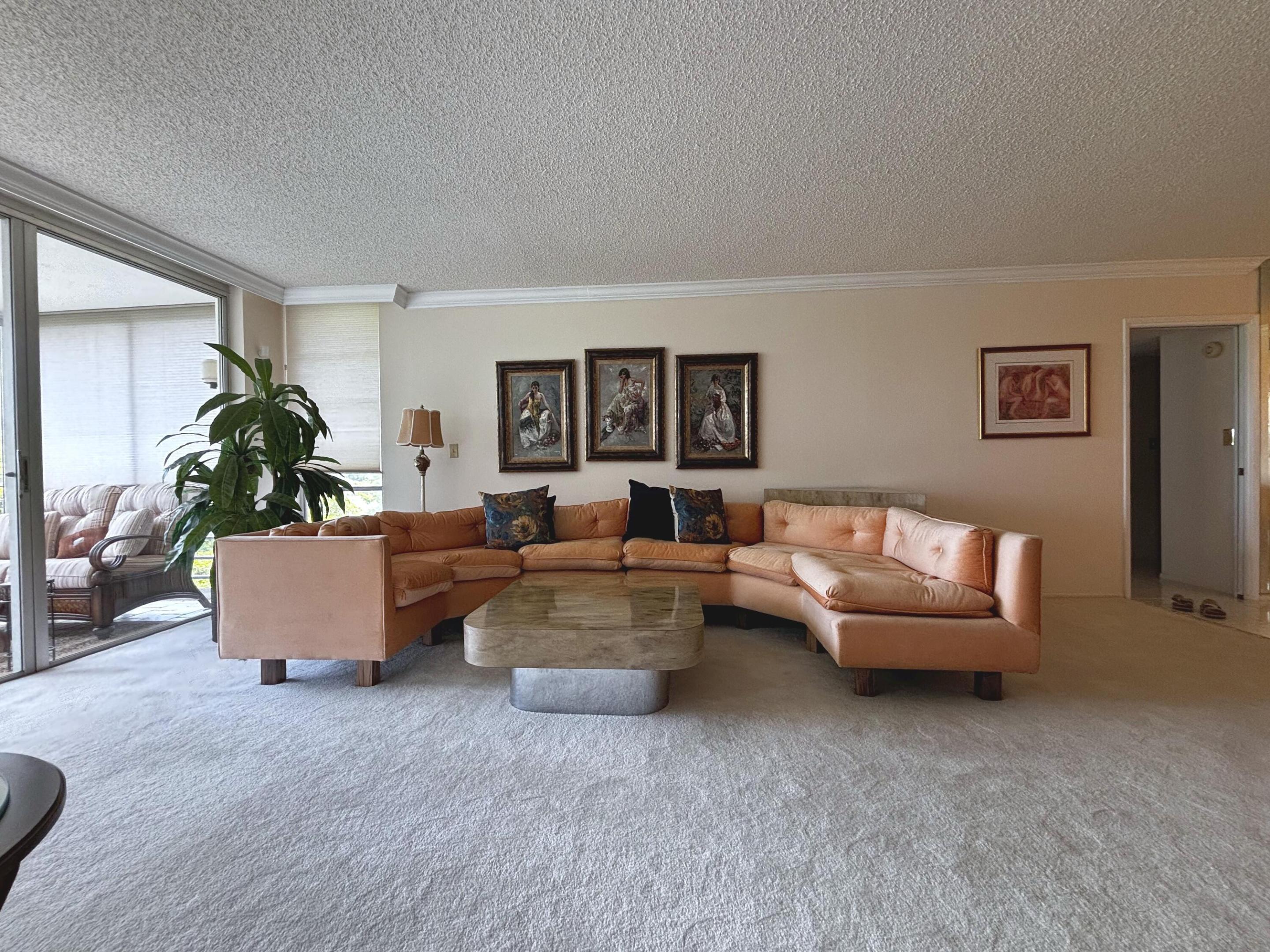 NO 77 PALM-AIRE COUNTRY CLUB - Residential