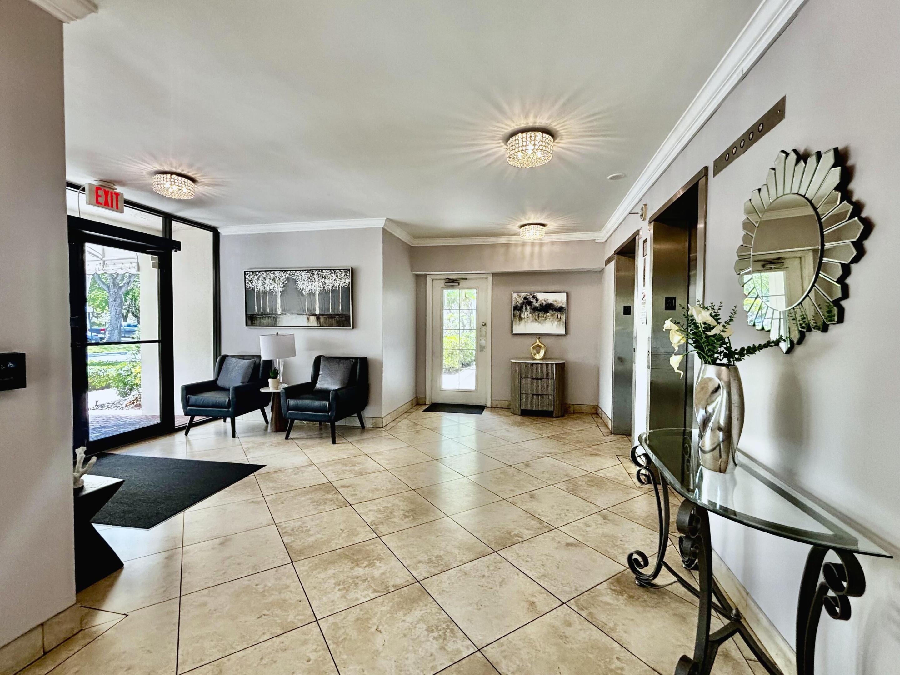 NO 77 PALM-AIRE COUNTRY CLUB - Residential