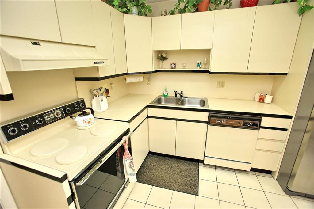 Lake Colony - Residential