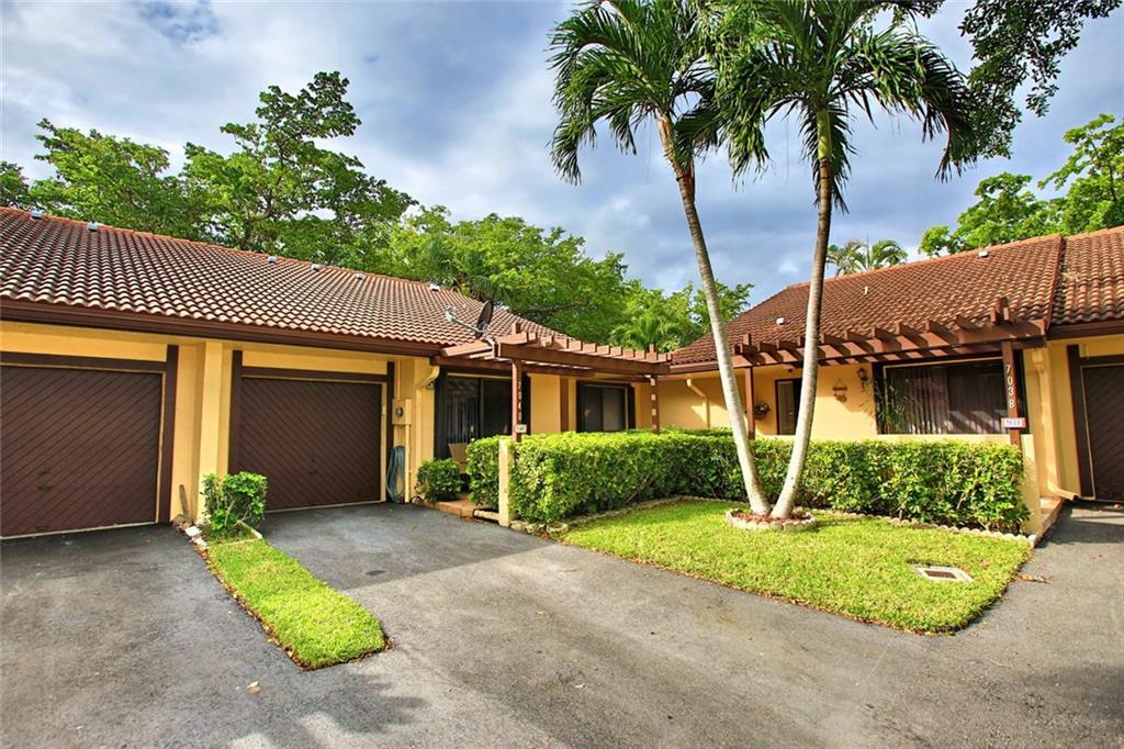 Lake Colony - Residential