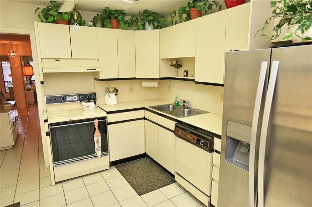 Lake Colony - Residential