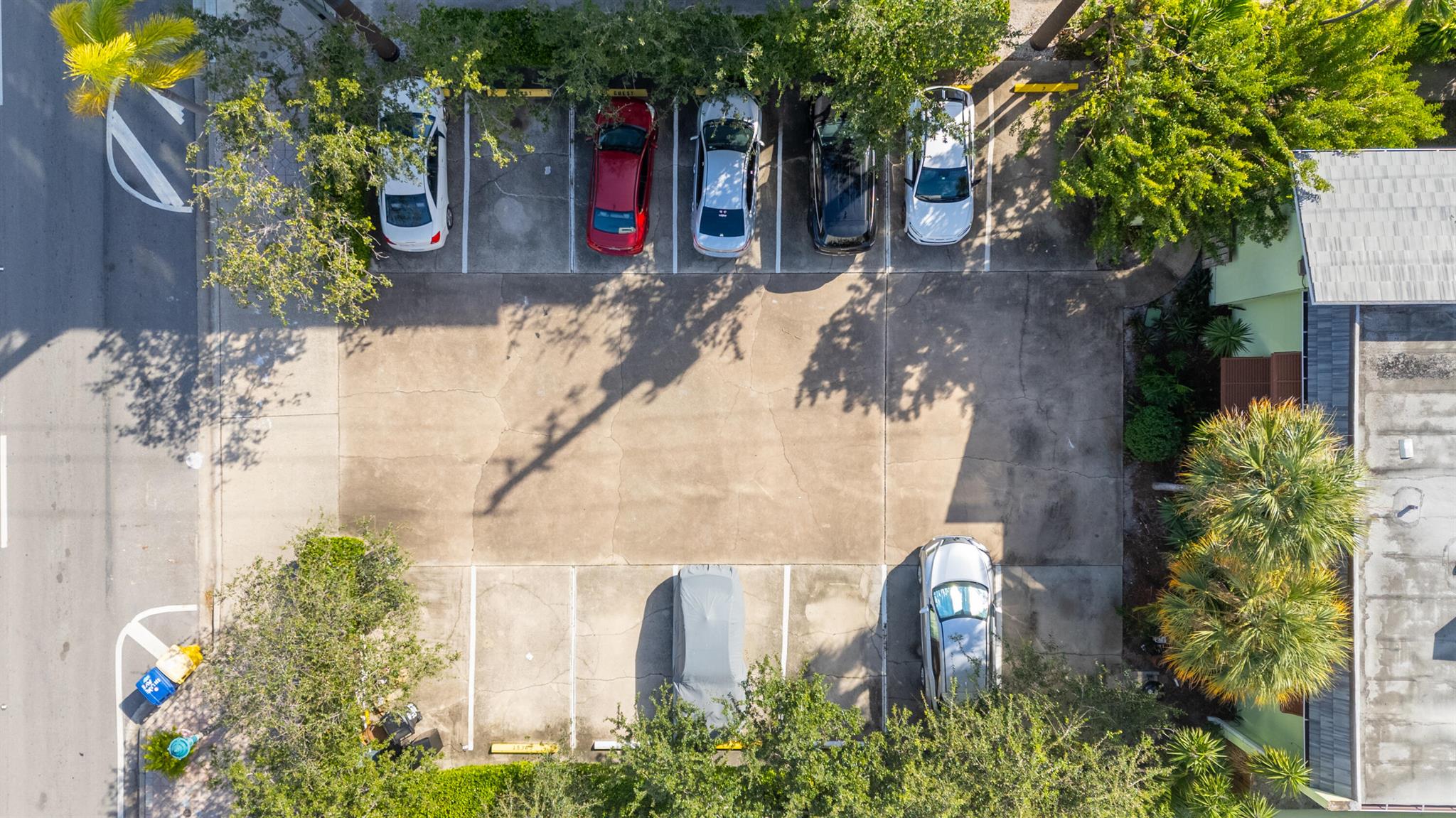 COURTYARD CONDO - Residential