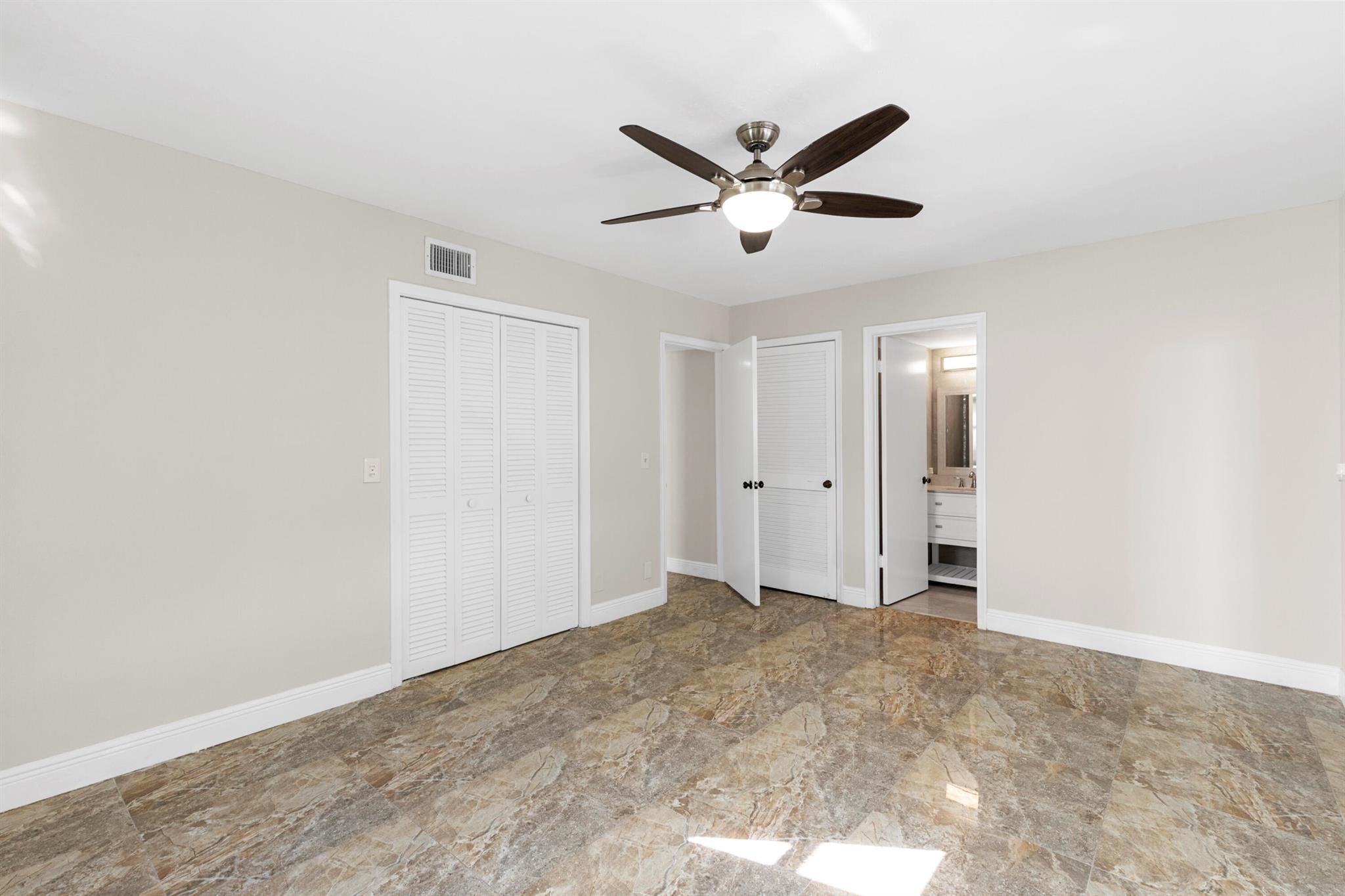 COURTYARD CONDO - Residential