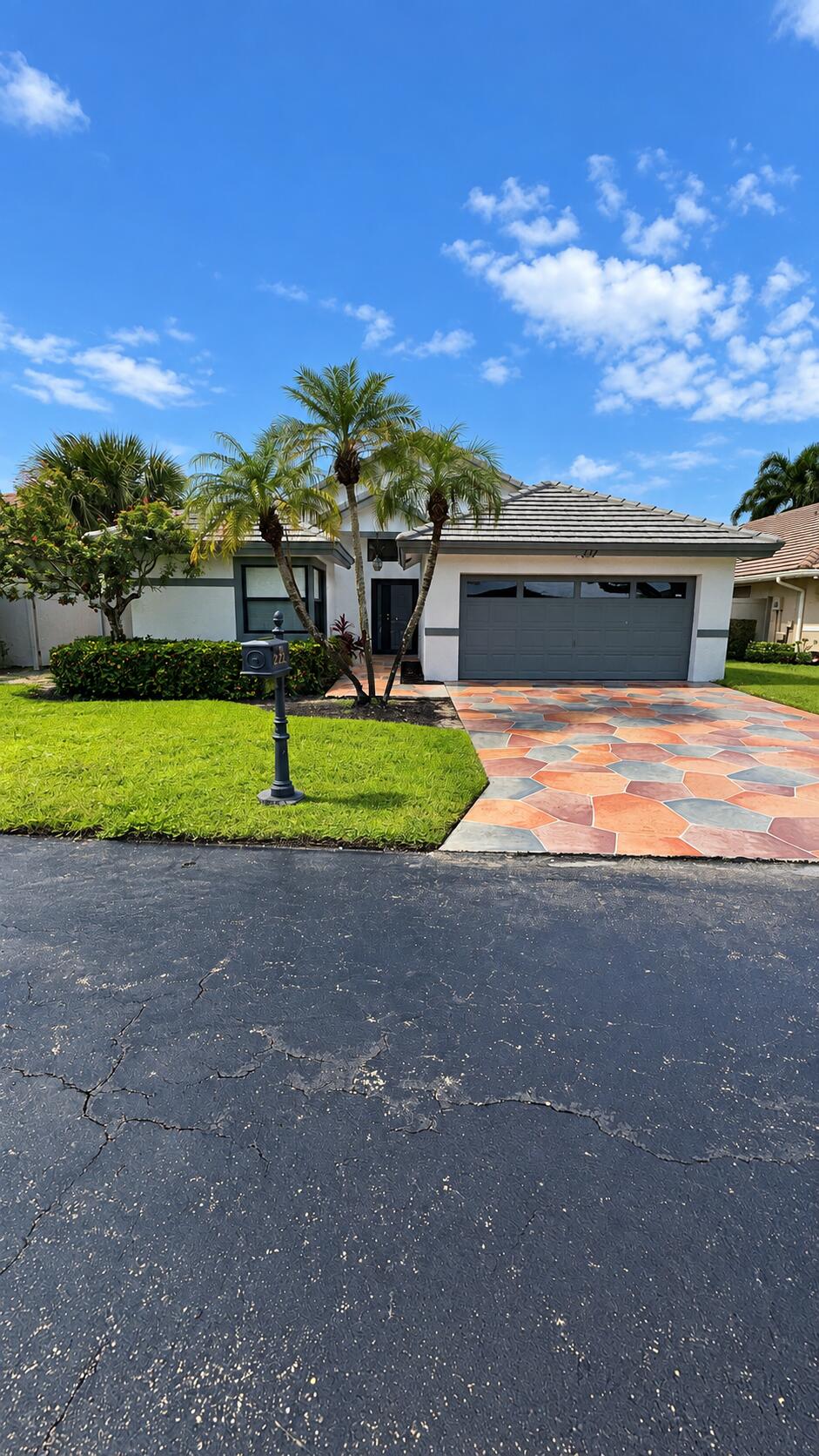 Photo of 222 CITRUS Trail, Boynton Beach, FL 33436 (MLS # B26082990)