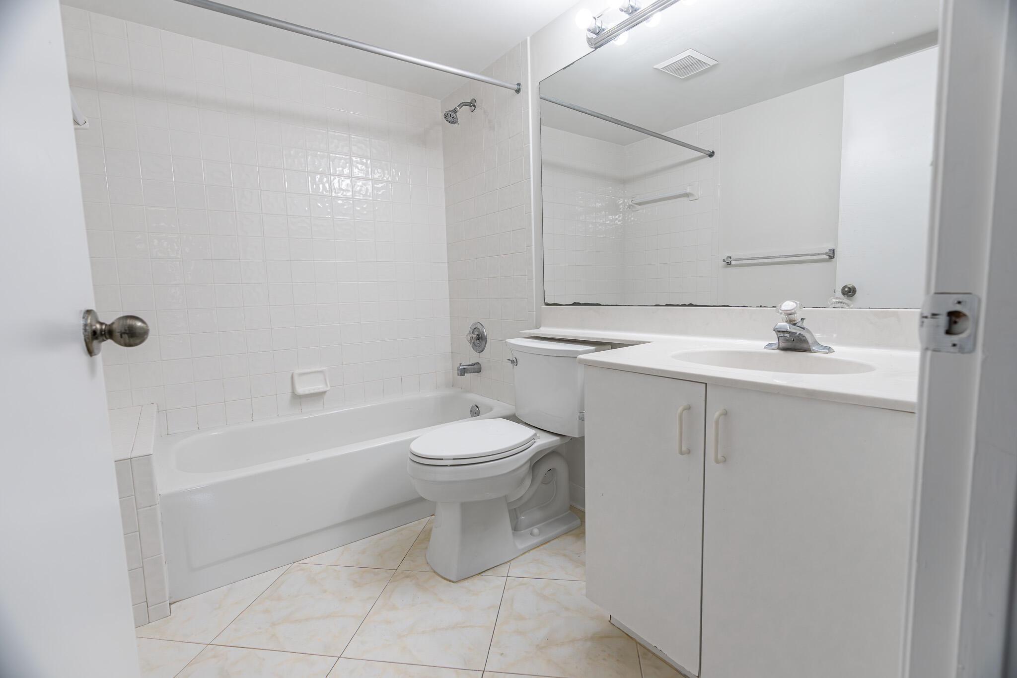 PINE RIDGE AT MARTIN DOWN - Residential Lease