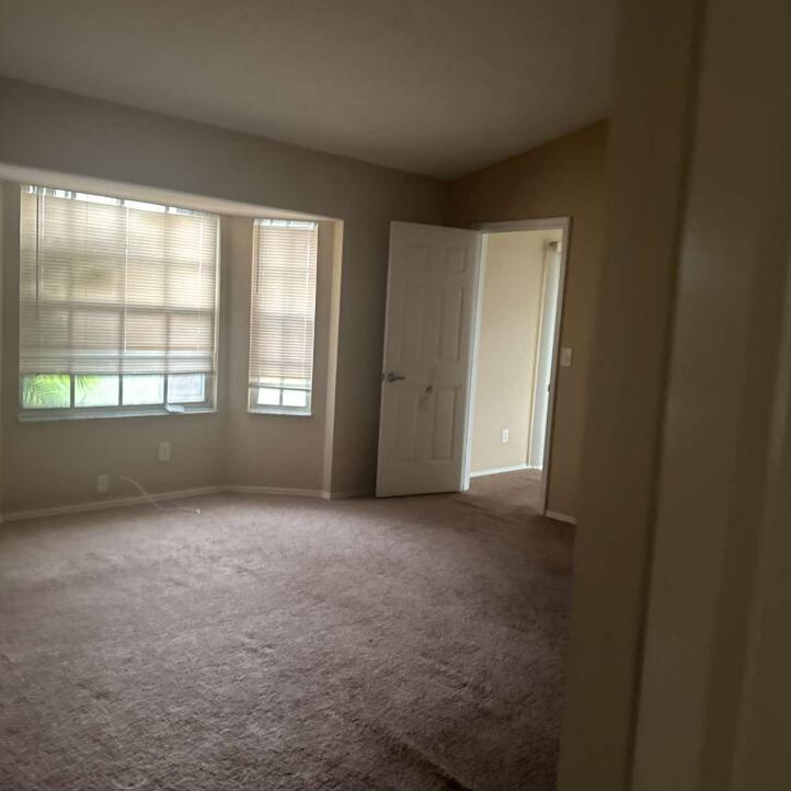 PORT ST LUCIE SECTION 40 - Residential Lease