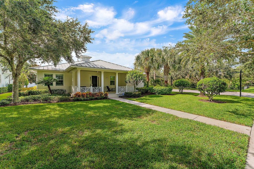 Photo of 1410 Dakota Drive, Jupiter, FL 33458 (MLS # R10920914)