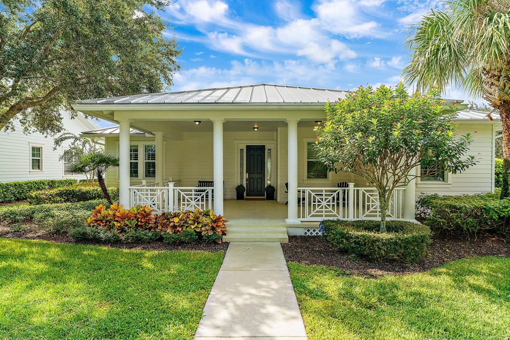 Photo of 1410 Dakota Drive, Jupiter, FL 33458 (MLS # R10920914)
