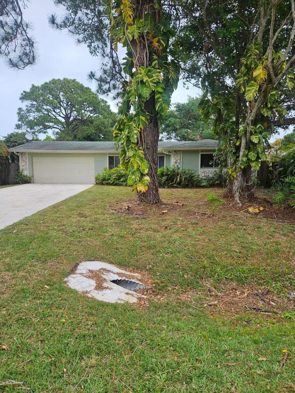 Photo of 5706 SE Sunset Boulevard, Fort Pierce, FL 34982 (MLS # R10981330)