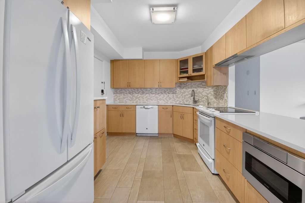 Photo of 1000 Lowry Street #3e, Delray Beach, FL 33483 (MLS # B26010835)