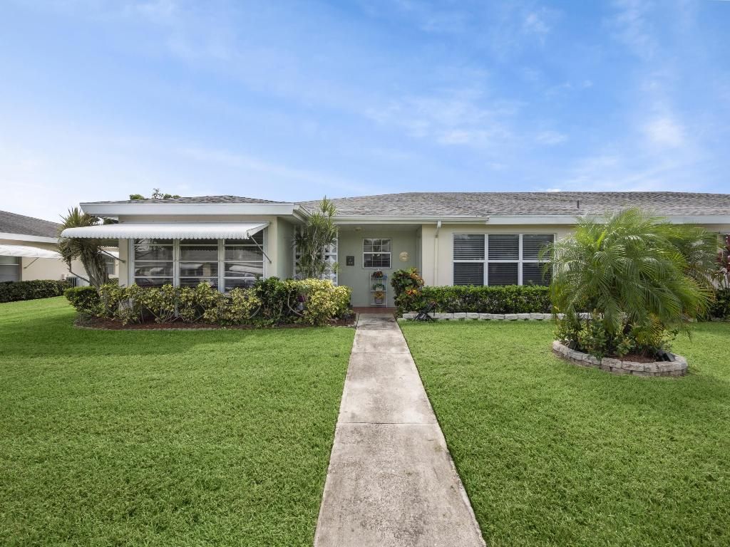 Photo of 907 Savannas Point Drive #A, Fort Pierce, FL 34982 (MLS # R10926697)
