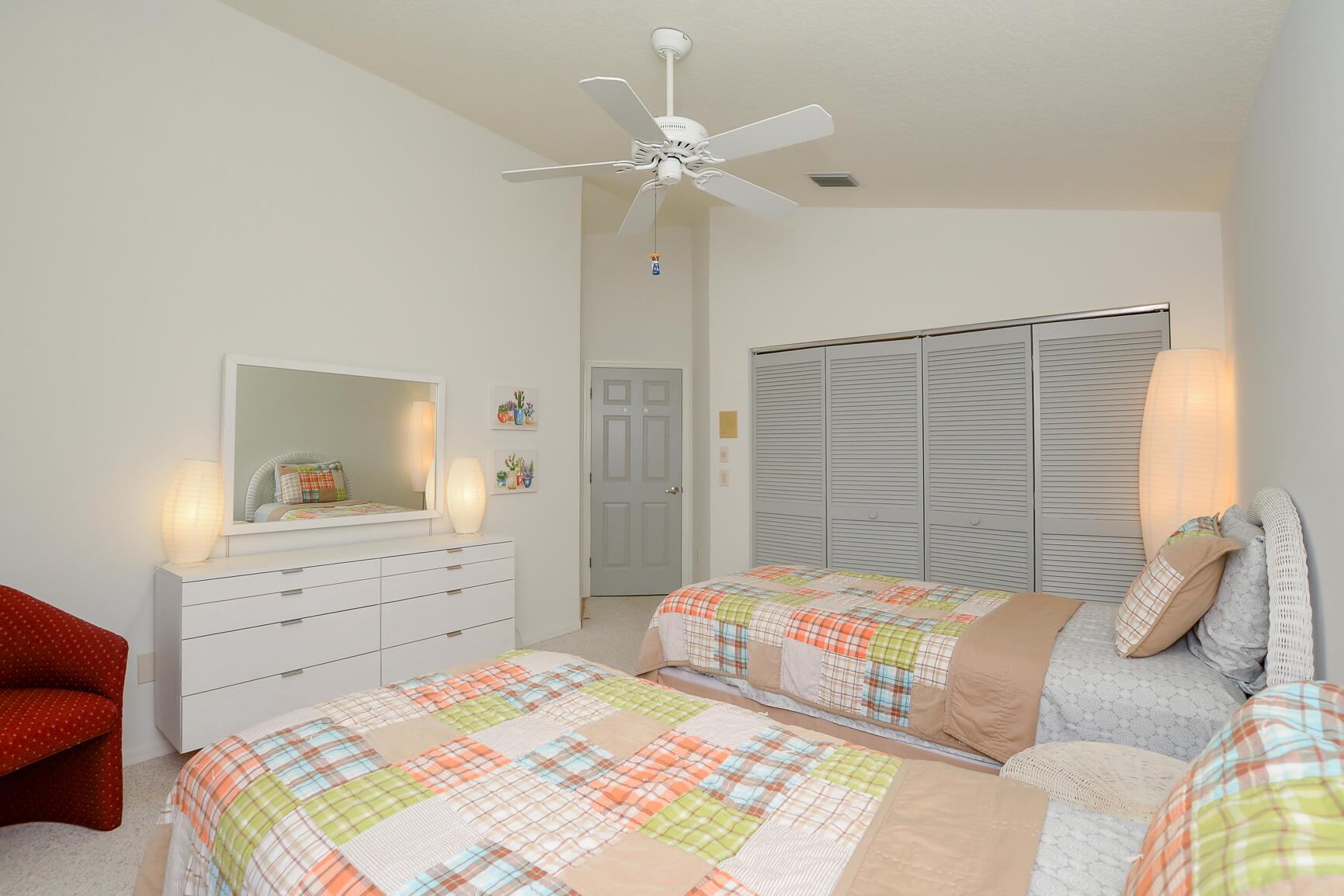 COUNTRY CLUB ESTATES PARC - Residential