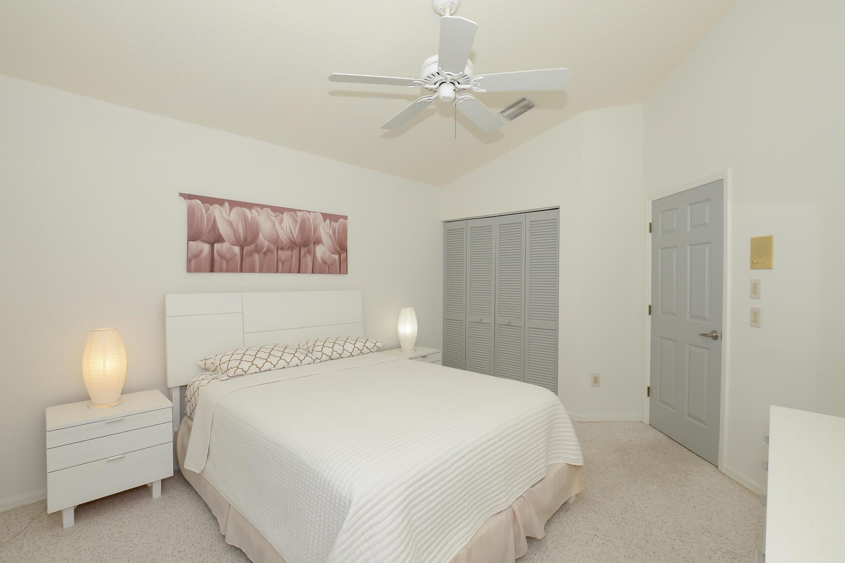 COUNTRY CLUB ESTATES PARC - Residential