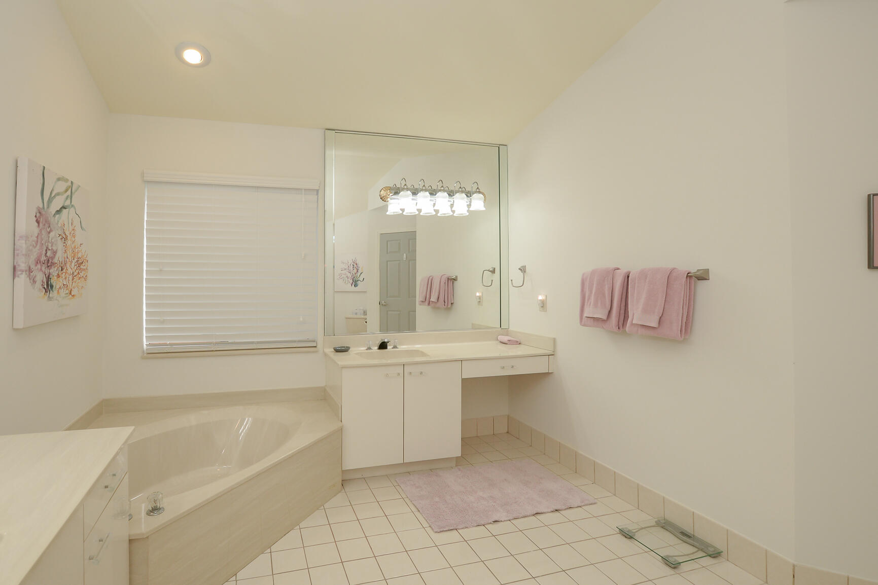 COUNTRY CLUB ESTATES PARCEL 8 PHASE 2 - Residential