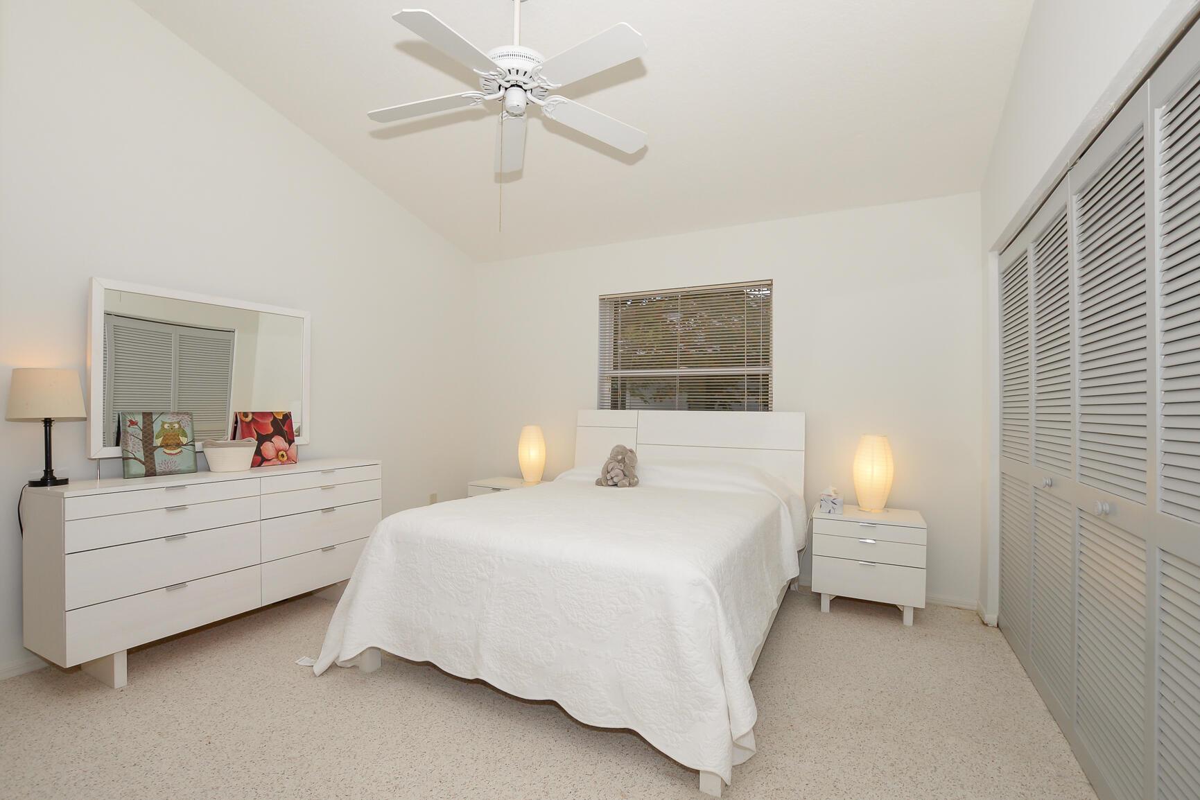 COUNTRY CLUB ESTATES PARC - Residential