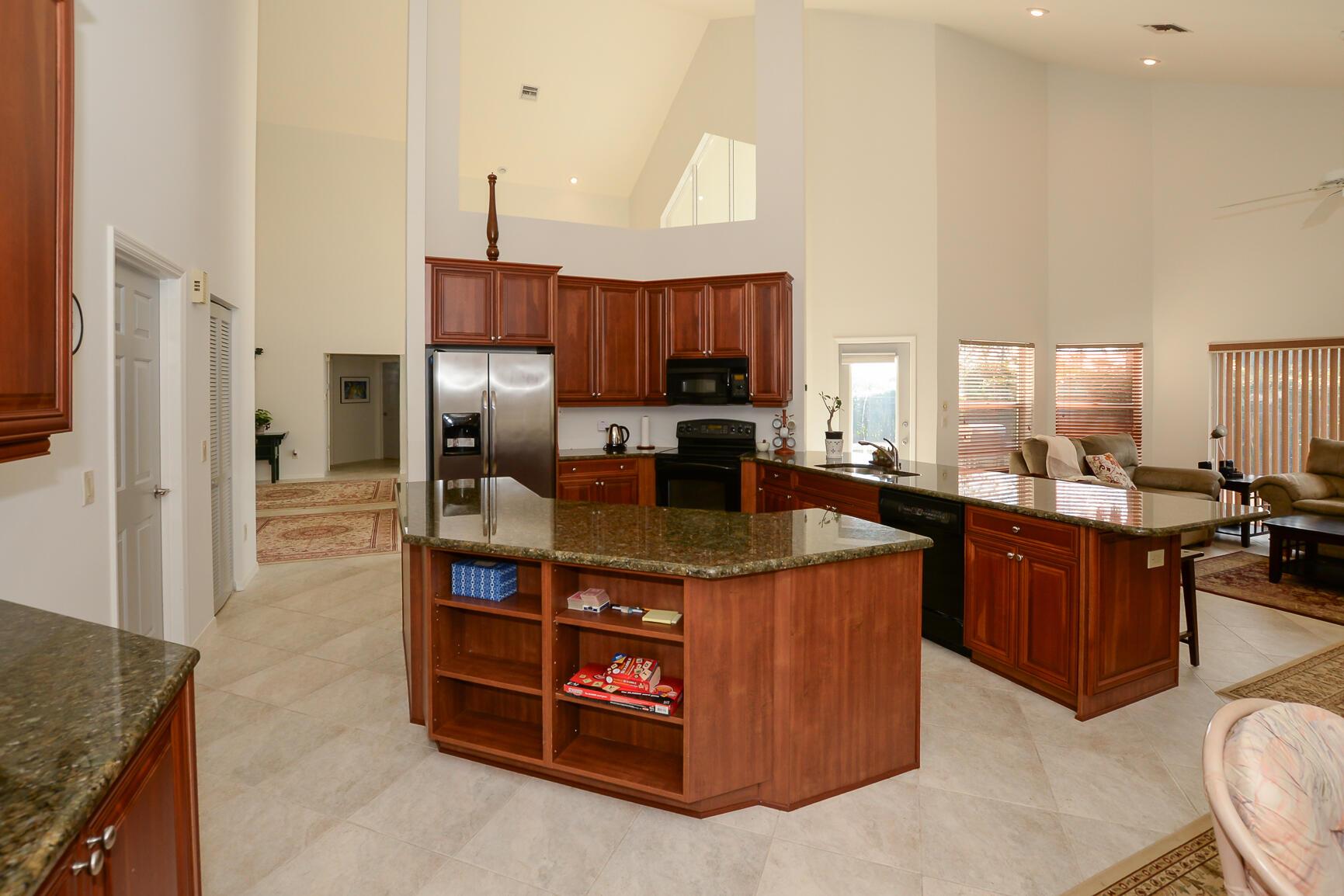 COUNTRY CLUB ESTATES PARC - Residential