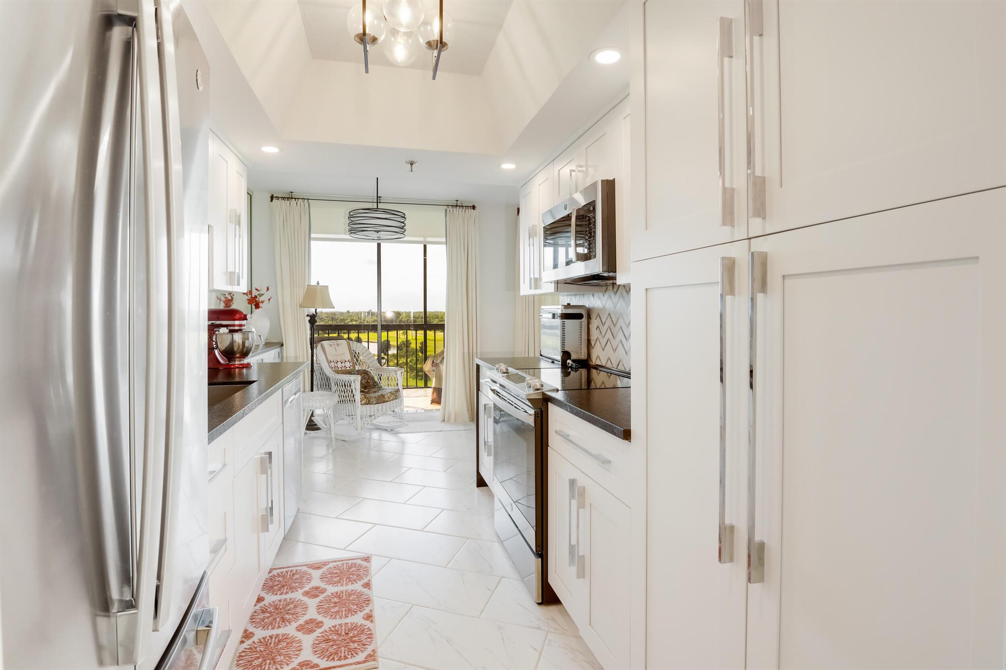 FOUNTAINS SOUTH CONDO 3B - Residential