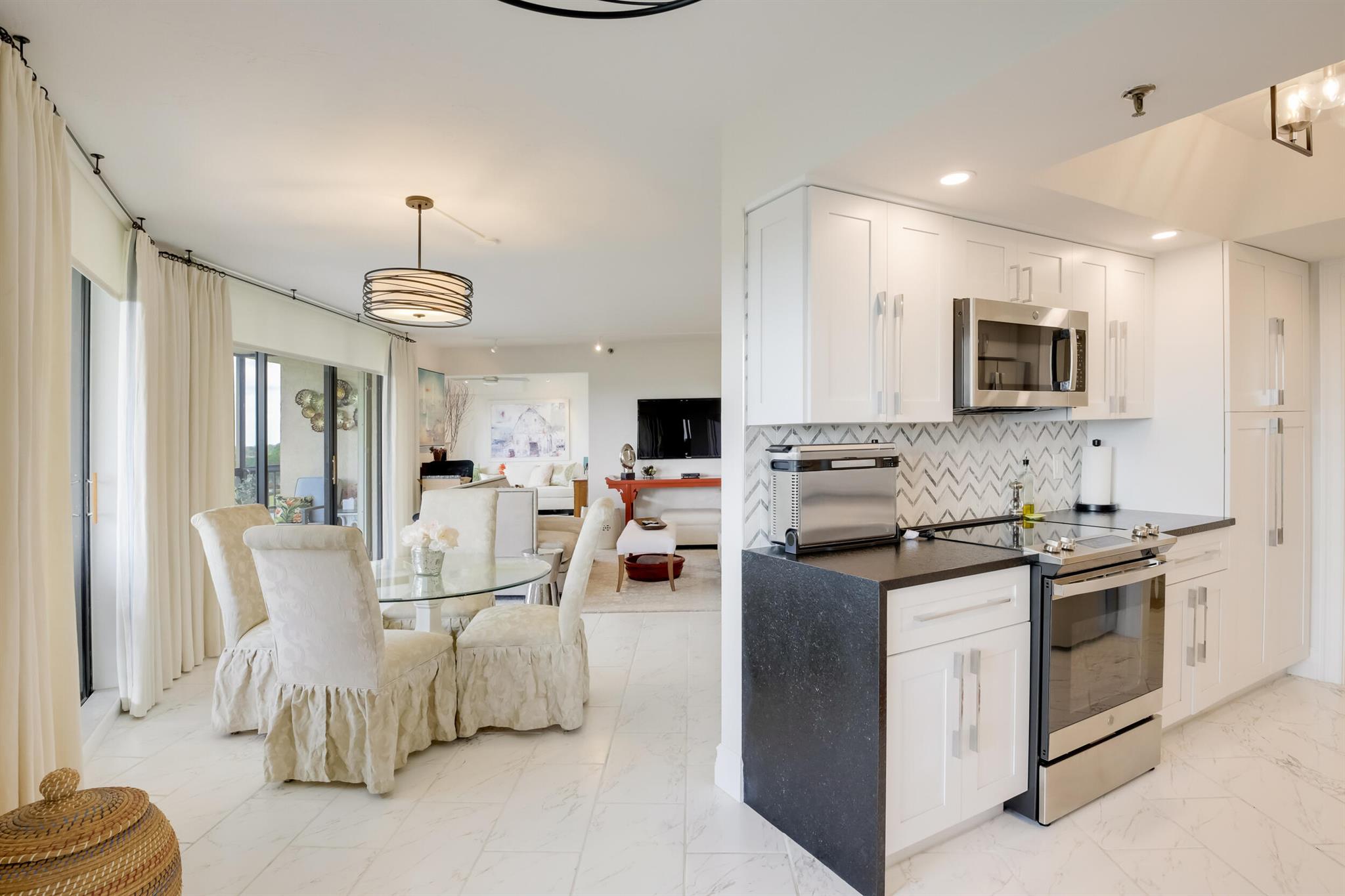 FOUNTAINS SOUTH CONDO 3B - Residential