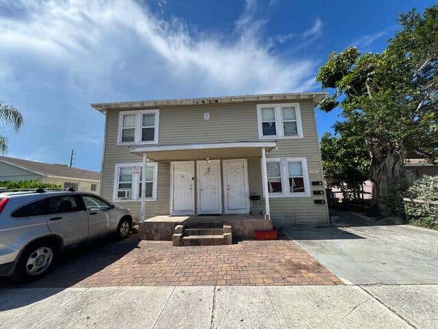 Photo of 1331 Longwood Street, West Palm Beach, FL 33401 (MLS # B26044176)