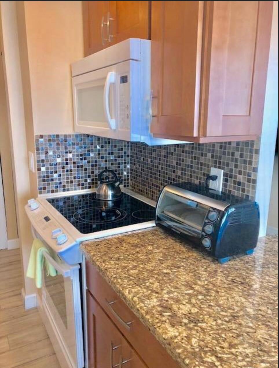 BOCA TOWERS CONDO PORTION - Residential Lease