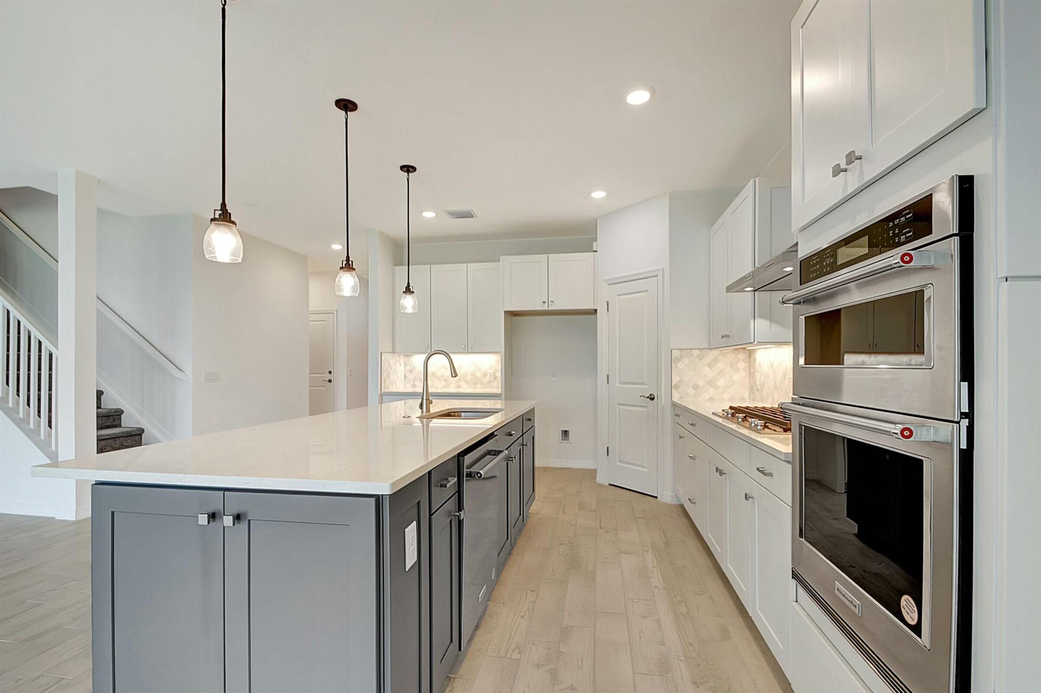 WINDSONG ESTATES - Residential Lease